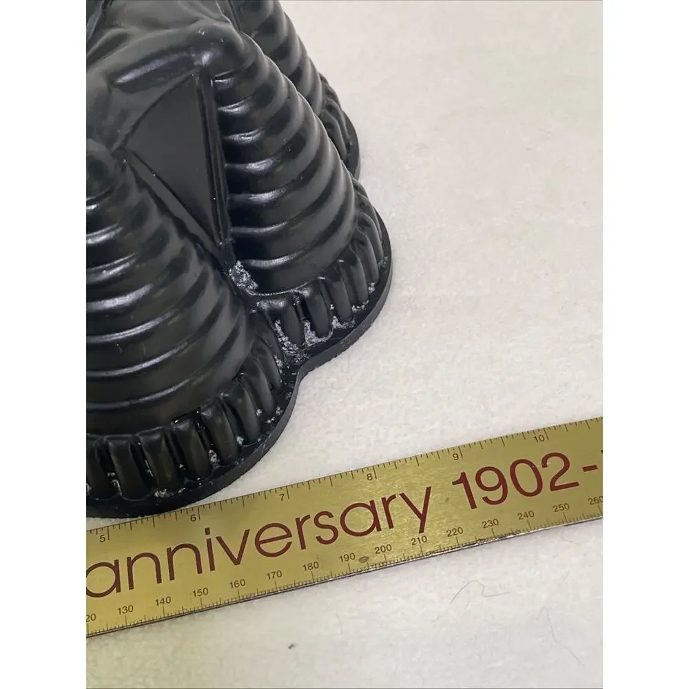 New, Nordic Ware Fiesta Party Bundt Cake Pan